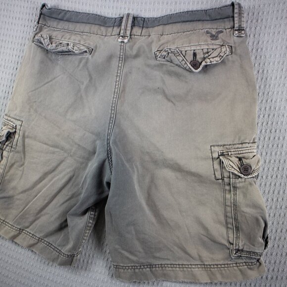 American Eagle Sunfaded Gray Cargo Shorts / 36 - Picture 6 of 9